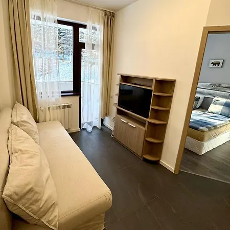 Sweet Flora Violet 3