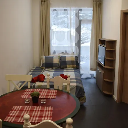 Sweet Flora Violet 3 Appartement